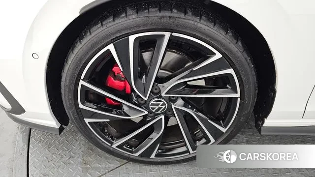 Volkswagen Golf 8th Generation id 3415441 из Кореи 15