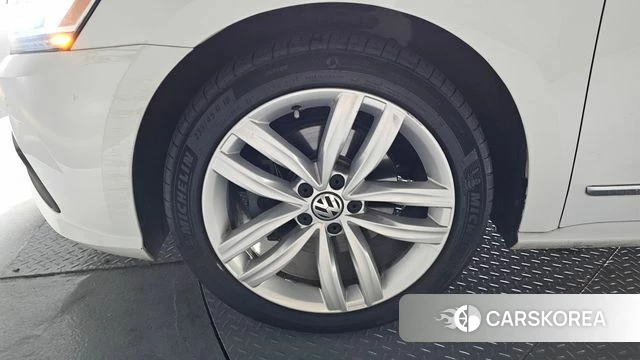 Volkswagen The New Passat id 4477450 из Кореи 15