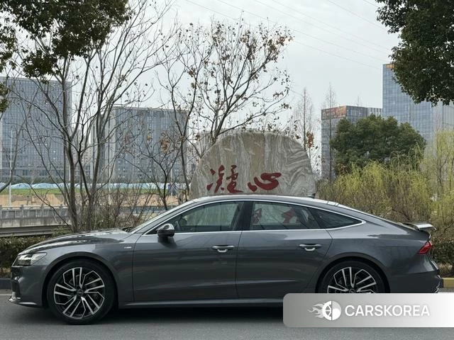 Audi A7 2024 Темно-серый из Китая, фото 5