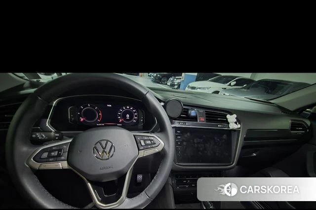 Volkswagen Tiguan second Generation 2024 Белый из Кореи, фото 5