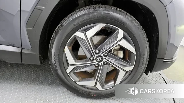 Hyundai Tucson (NX4) id 3752730 из Кореи 15
