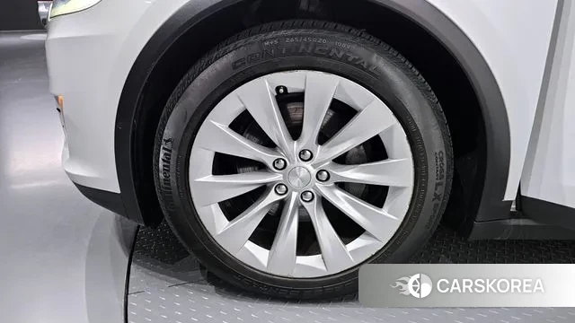 Tesla Model X id 3101814 из Кореи 15