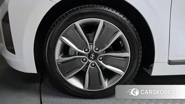 Hyundai Ionic Hybrid id 3641622 из Кореи 15