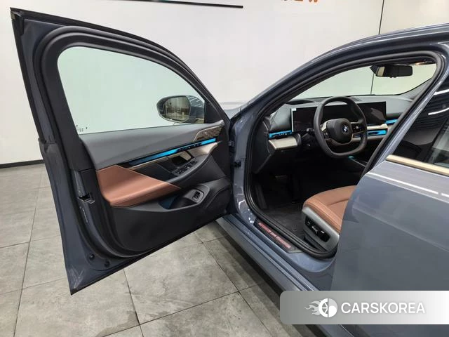 BMW 5 series id 4257457 из Китая 17