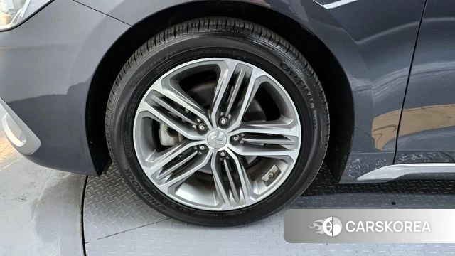 Hyundai Grandeur IG id 3814422 из Кореи 15