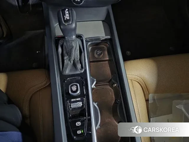 Volvo V60 Cross-Country 2nd Generation 2019 Белый из Кореи, фото 5