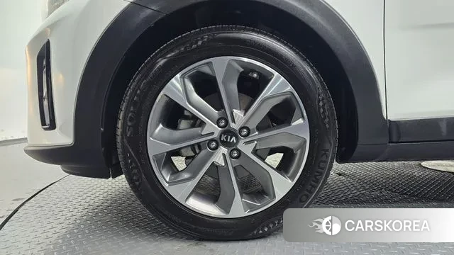 Kia Stonic id 3541435 из Кореи 15