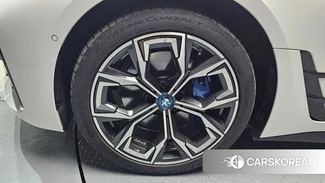 BMW i4 id 2974941 из Кореи 15