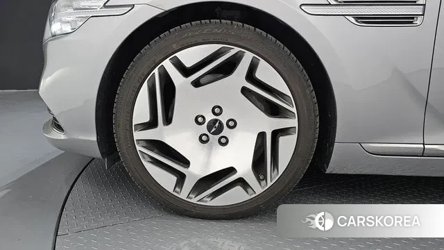 Genesis G90 id 3676741 из Кореи 15