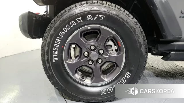 Jeep Gladiator (JT) id 3498102 из Кореи 15