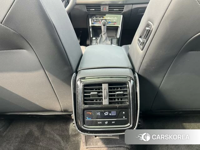 Volkswagen Passat id 4241847 из Китая 13