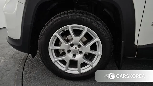 Jeep Renegade id 3616783 из Кореи 15