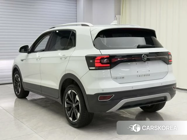 Volkswagen Exploring the shadow id 4298035 из Китая 14