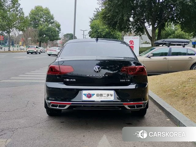 Volkswagen Magotan 2024 Черный из Китая, фото 6
