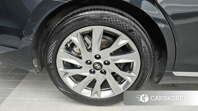 Hyundai The New Grandeur IG Hybrid id 4325151 из Кореи 32
