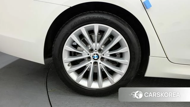 BMW 5 Series (G30) id 4269291 из Кореи 15