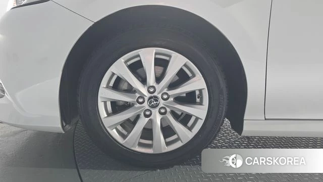 Toyota Camry (XV70) id 3942696 из Кореи 15