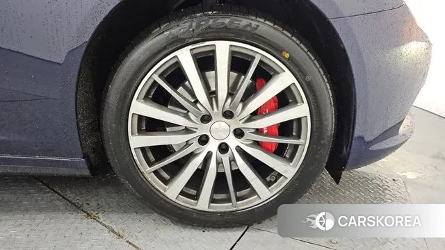 Maserati Quattroporte id 3713143 из Кореи 15