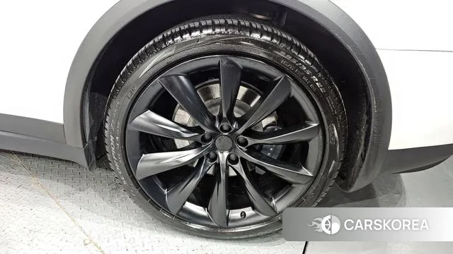 Tesla Model X id 3616575 из Кореи 15
