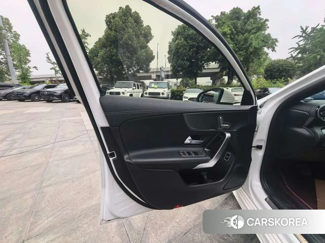 Mercedes-Benz Class A id 4306821 из Китая 16