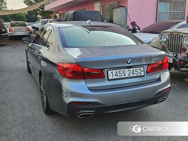 BMW 5 Series (G30) id 3055066 из Кореи 13