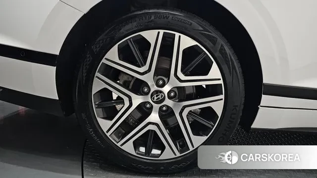 Hyundai Grandeur (GN7) id 3770561 из Кореи 15