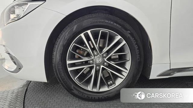 Hyundai Grandeur IG id 4620622 из Кореи 28