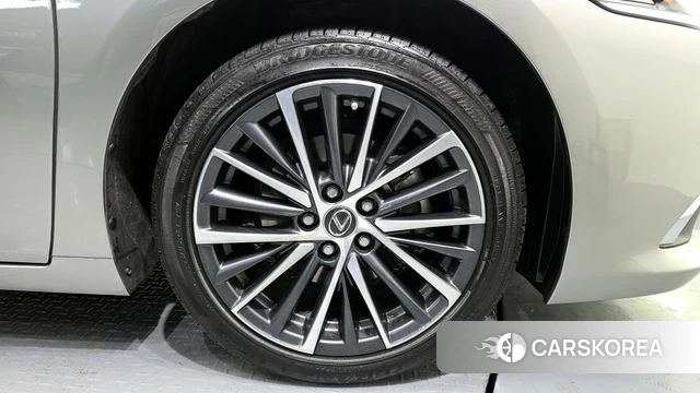 Lexus ES300h 7th generation id 3805828 из Кореи 15