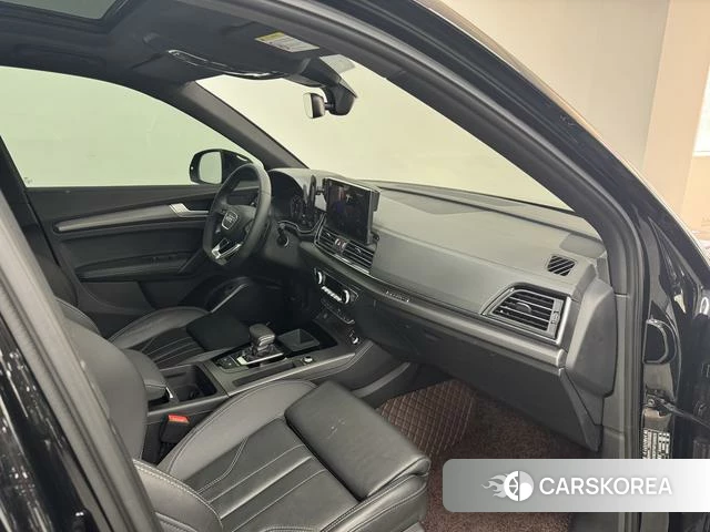 Audi Q5L id 4253272 из Китая 16