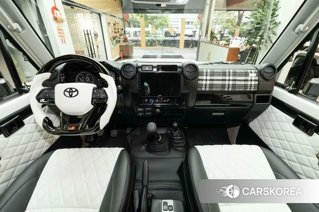 Toyota Land Cruiser 70 Series id 4359679 из Китая 14