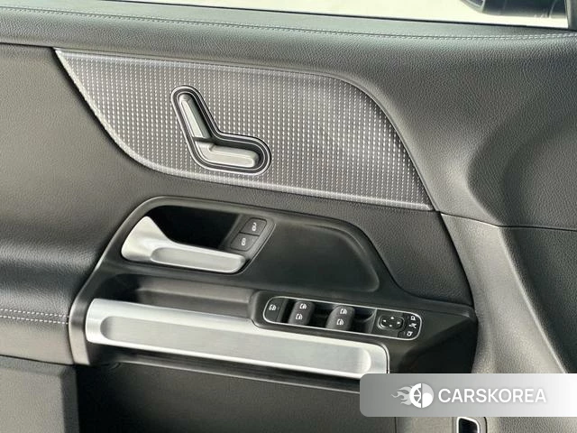 Mercedes-Benz GLB id 4260470 из Китая 7