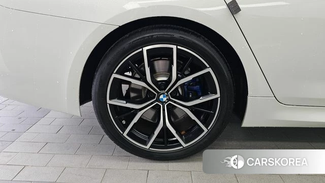 BMW 5 Series (G30) id 4759194 из Кореи 27