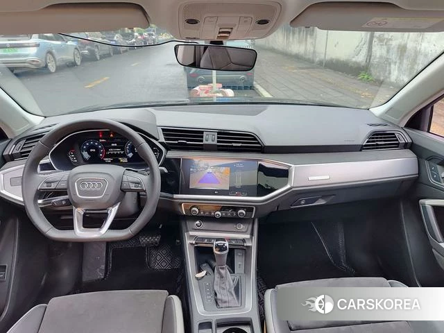 Audi Q3 2021 Темно-серый из Китая, фото 5