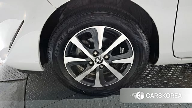 Toyota Prius C id 3966429 из Кореи 15