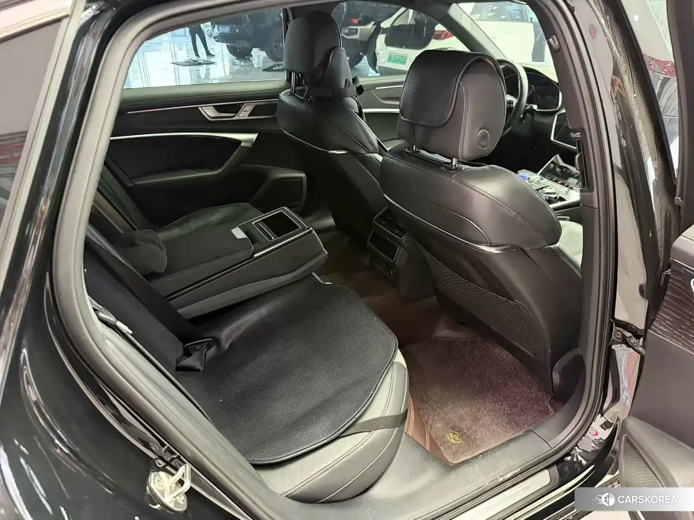 Audi A6L 2023 Черный из Китая, фото 5