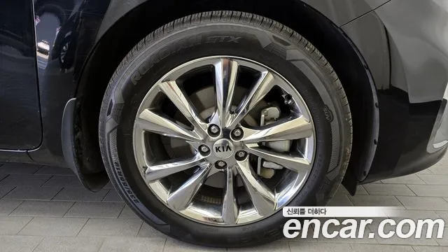 Kia The New Carnival id 2713233 из Кореи 15