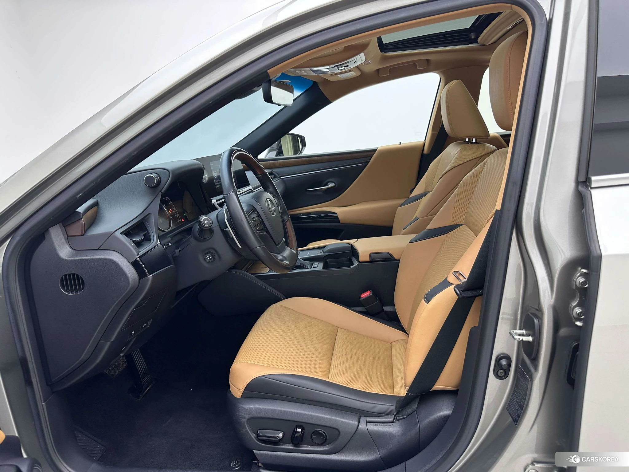 Lexus ES id 4492934 из Китая 27