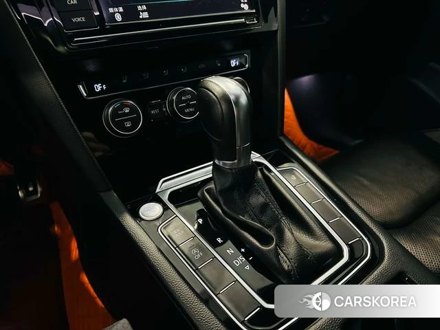 Volkswagen CC id 4214989 из Китая 11