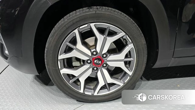 Kia Seltos id 4362535 из Кореи 26