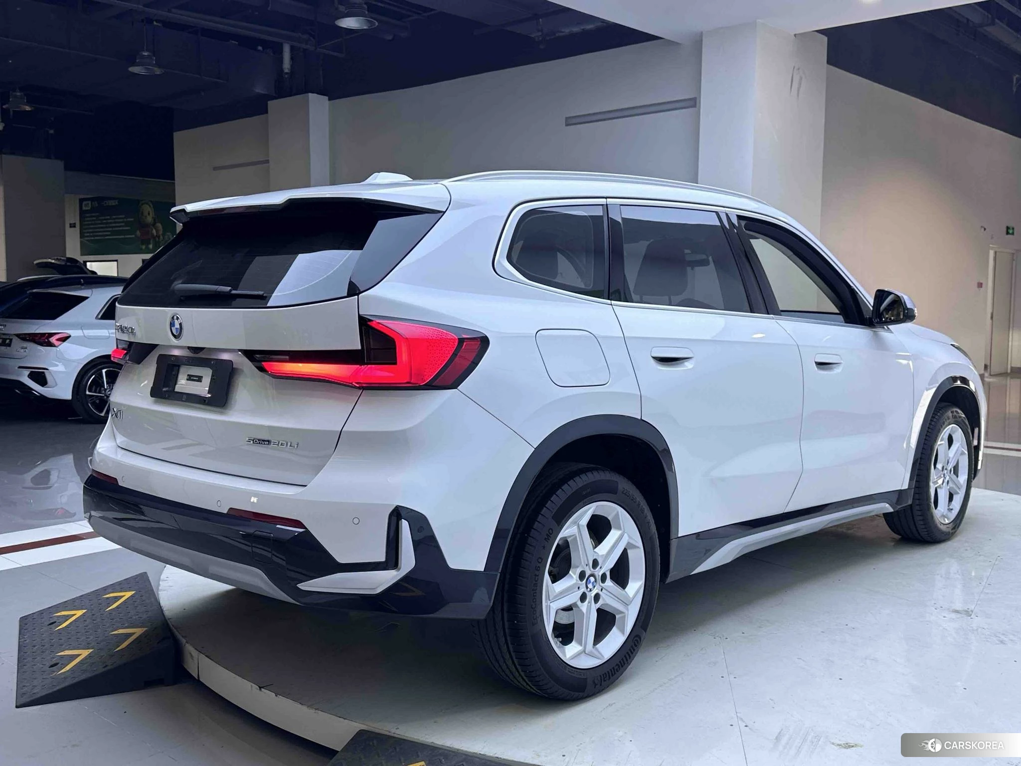 BMW X1 id 4485456 из Китая 13