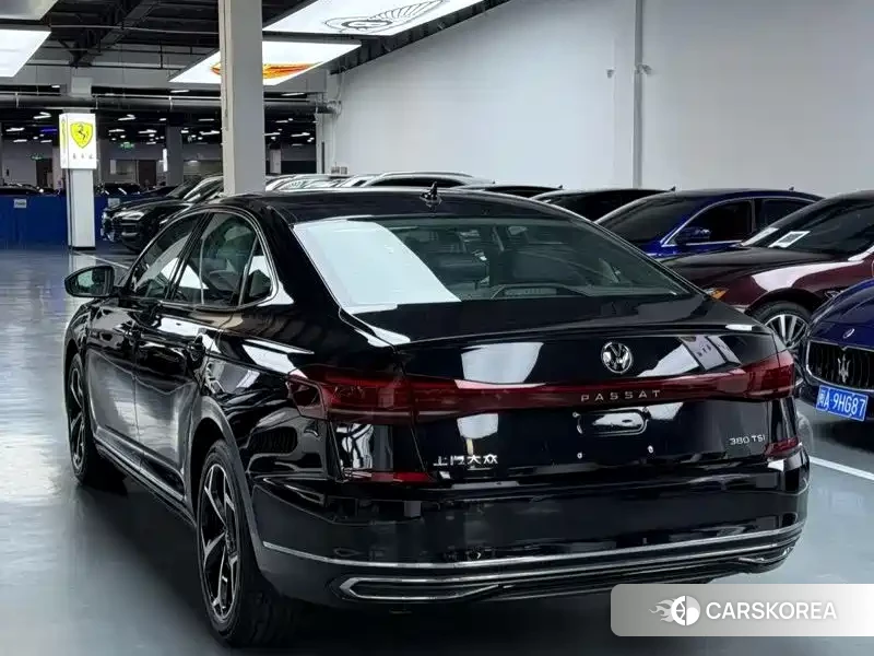 Volkswagen Passat 2026 Черный из Китая, фото 5