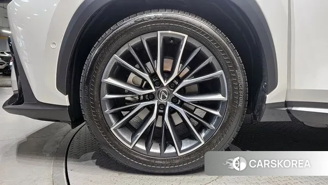 Lexus NX350h Second generation id 3388407 из Кореи 15