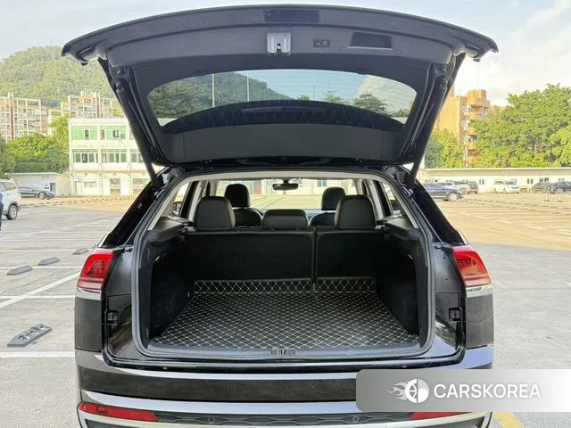 Volkswagen Tourang id 4380647 из Китая 7
