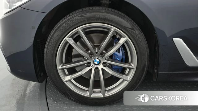 BMW 5 Series (G30) id 4435860 из Кореи 29