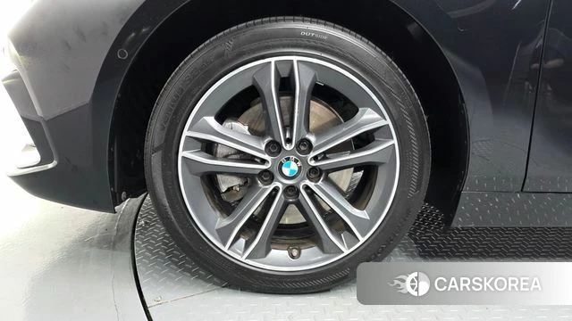 BMW 1 Series (F40) id 4864657 из Кореи 15