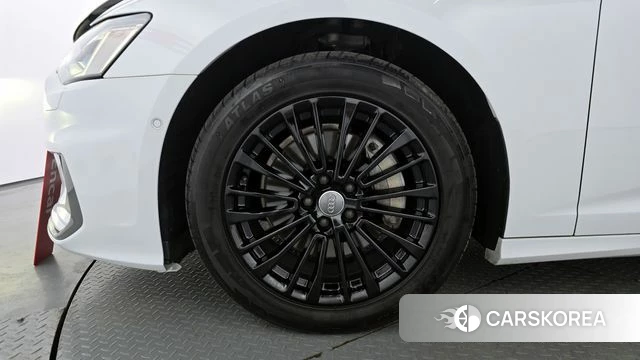 Audi A6 (C8) id 3860993 из Кореи 15