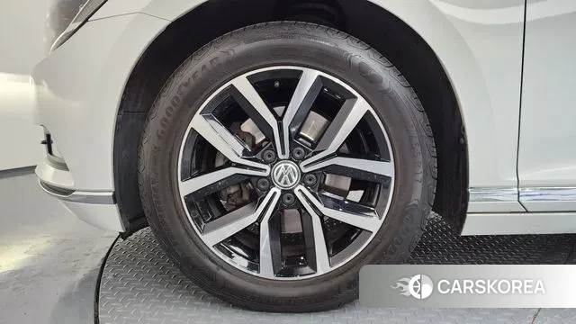 Volkswagen Passat GT (B8) id 3440098 из Кореи 15