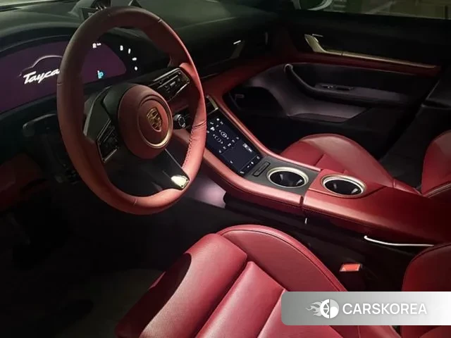 Porsche Taycan id 3660319 из Кореи 11