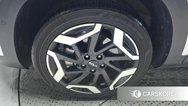 Kia The New Seltos id 4608175 из Кореи 30