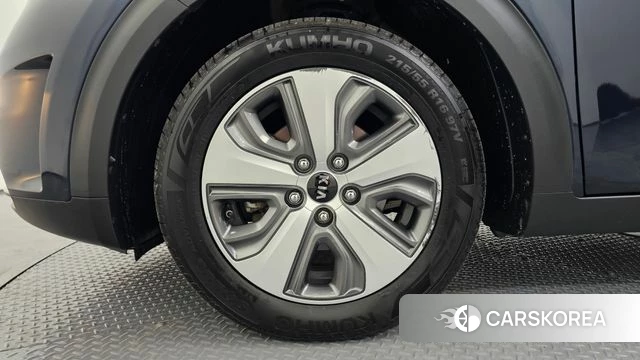 Kia Niro id 4760220 из Кореи 15